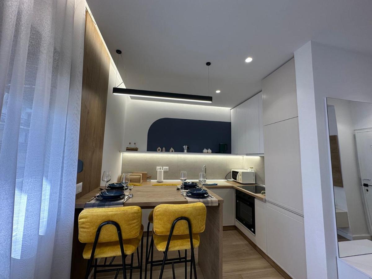 Luxurious Seaside Apartment Драч Екстериор снимка
